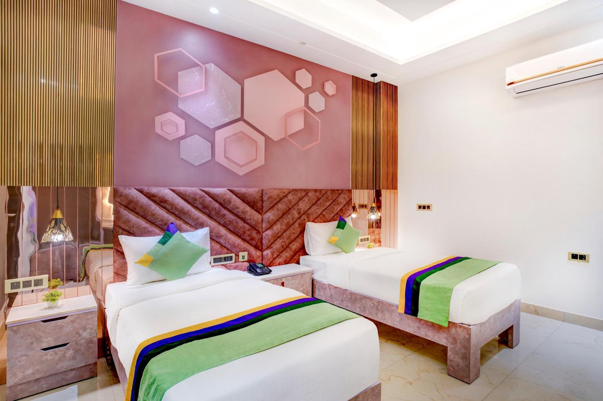 Treebo Corporate Inn Нойда Екстер'єр фото