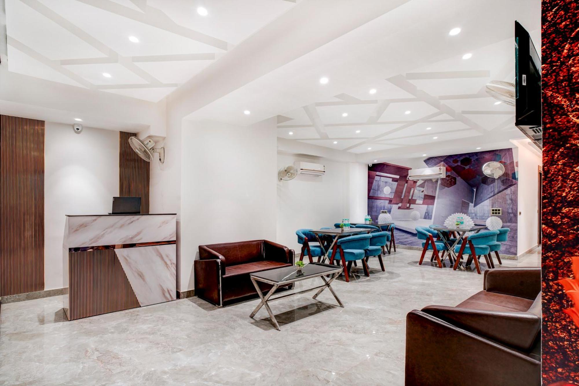 Treebo Corporate Inn Нойда Екстер'єр фото