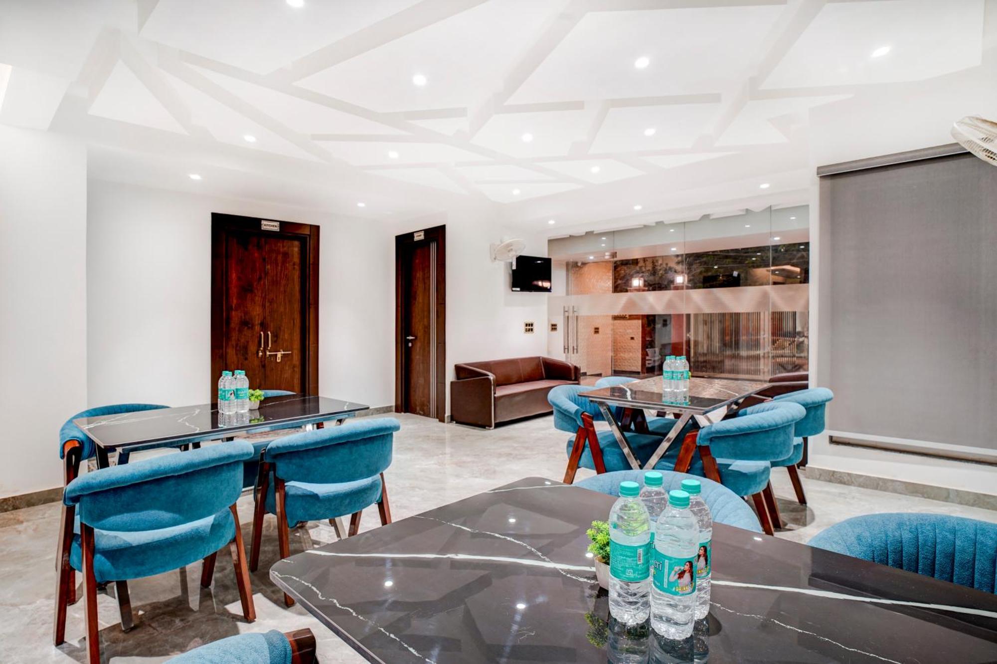 Treebo Corporate Inn Нойда Екстер'єр фото