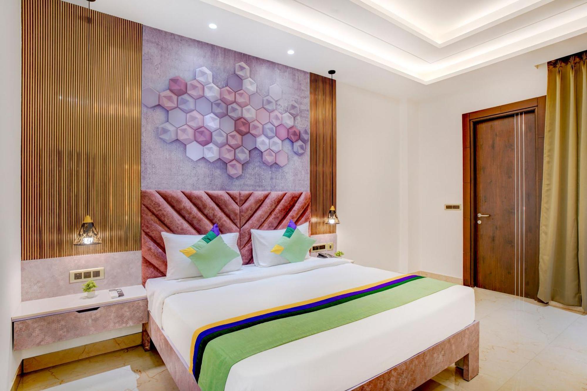 Treebo Corporate Inn Нойда Екстер'єр фото