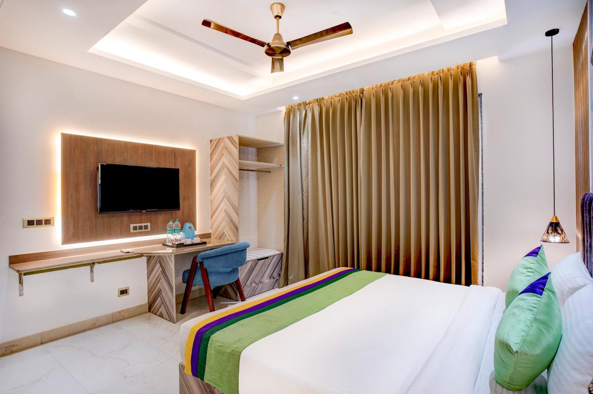 Treebo Corporate Inn Нойда Екстер'єр фото